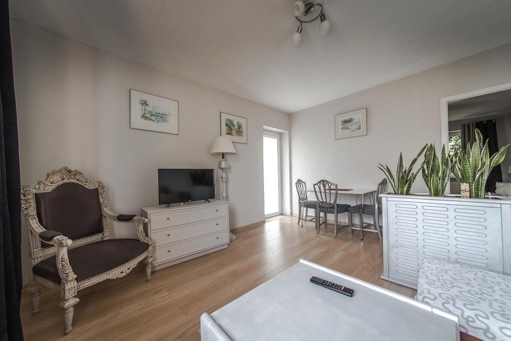 Apartamenty Jablonowa 지엘로나구라 외부 사진